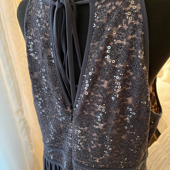 NW Women Dress - Picture 8 of 15